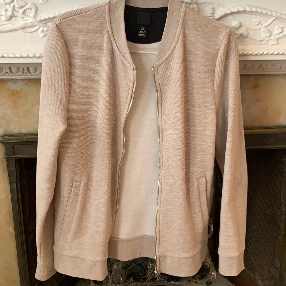 H&M zip up sweater (S)